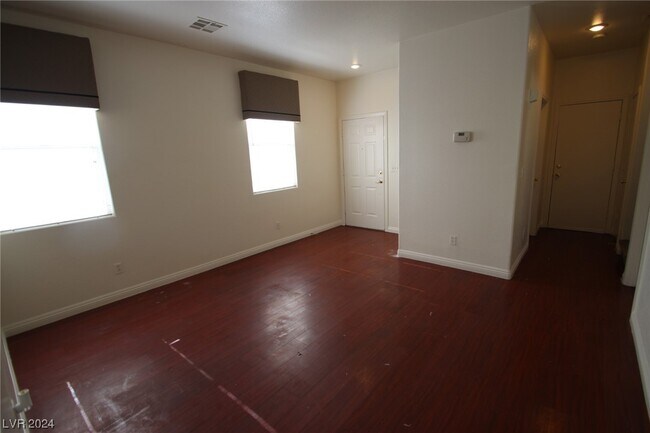 Building Photo - 2417 Canberra Ave