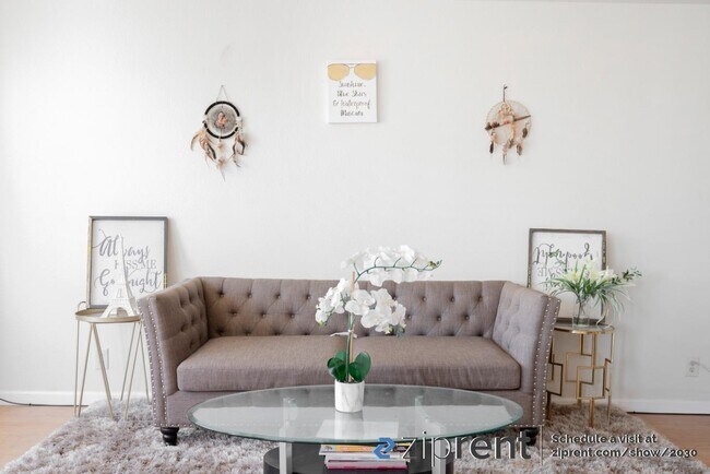 Foto del edificio - 235 Flournoy St