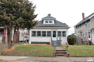 Building Photo - 1717 25th St