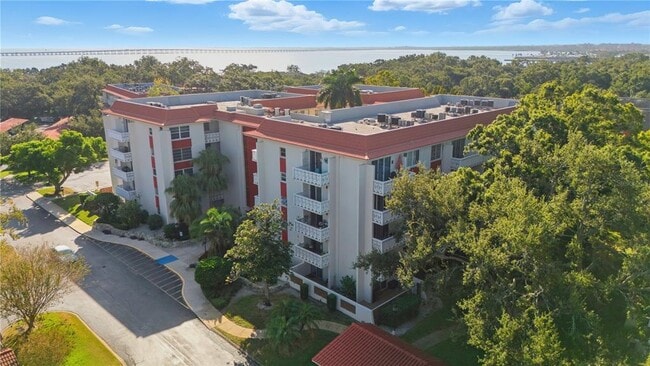 Building Photo - 2630 Pearce Dr