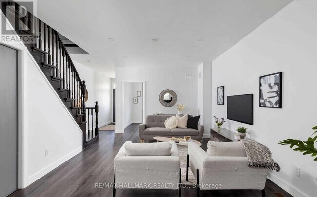 Photo du bâtiment - 16 Brock Ave