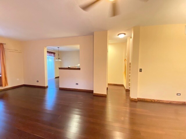 Building Photo - 2959 Hillsboro Ct