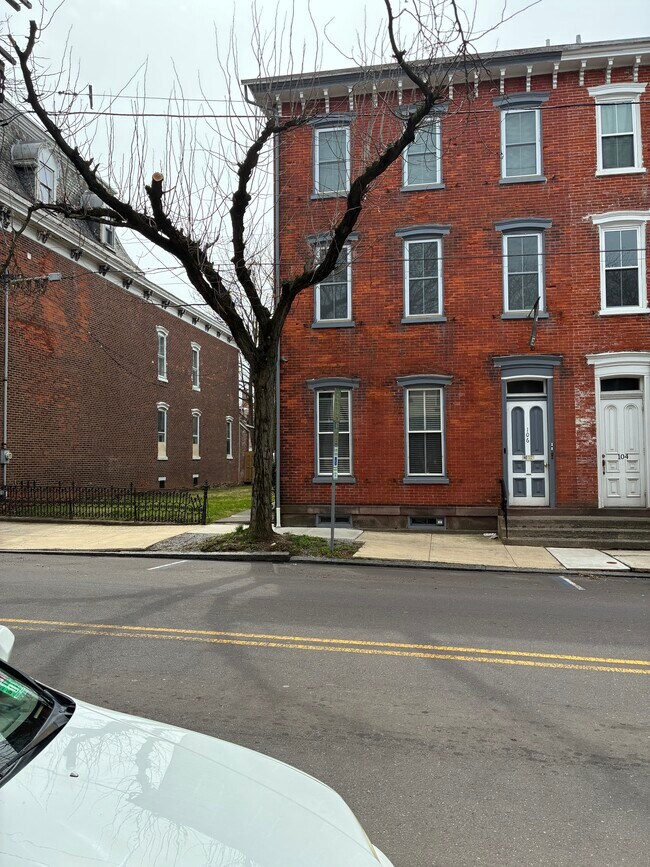 Foto del edificio - 106 King St