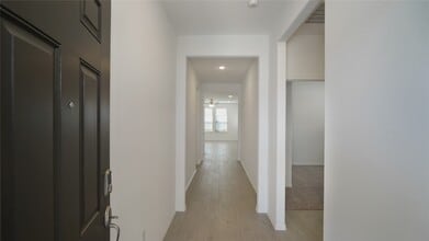 Building Photo - 25810 Northpark Pine Dr