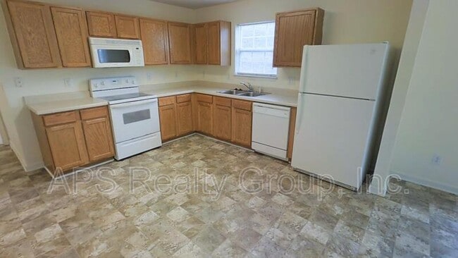 Foto del edificio - 250 Julian Pond Ln