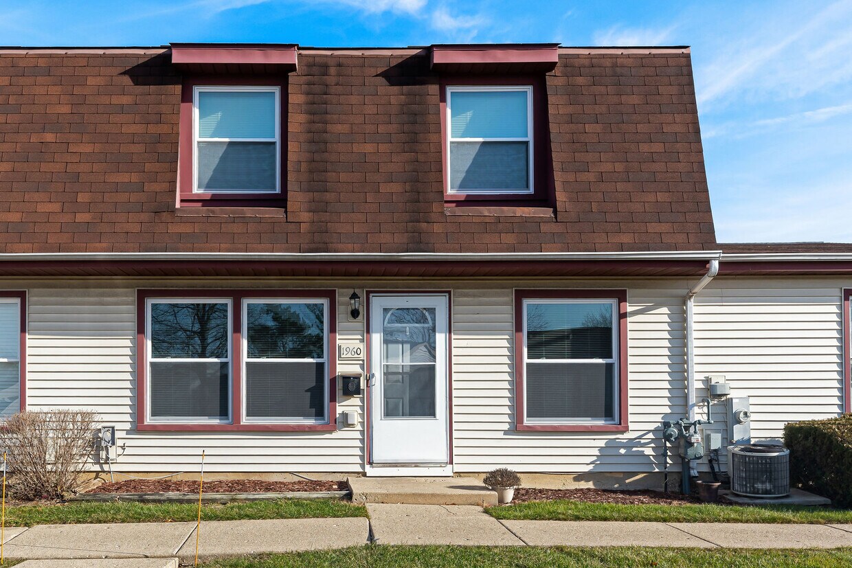 1960 Liberty Pl Unit 5611, Hoffman Estates, IL 60169 Condo for Rent