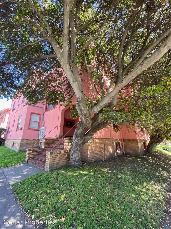 Building Photo - 2226 Channing Way