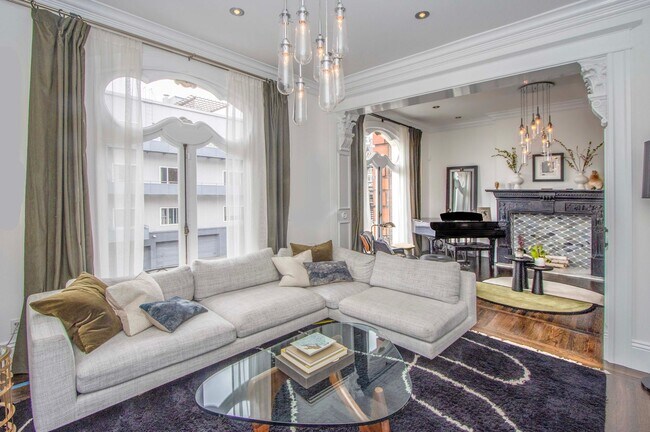 Foto del edificio - Coming Soon Stunning 3bed/2.5bath level flat in Pacific Heights