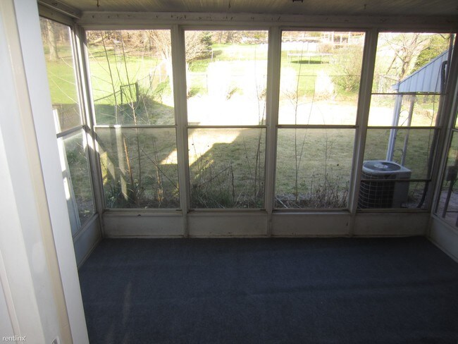 Foto del edificio - 1212 McNeilly Ave