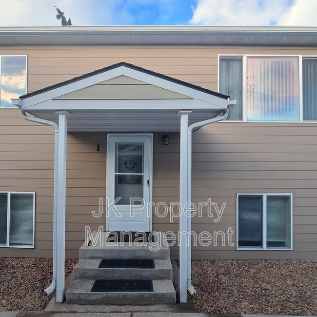 Foto del edificio - 819 6th Ave S