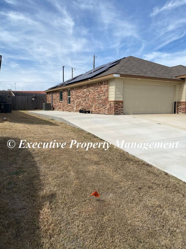 Building Photo - 1781 Dryden Ave
