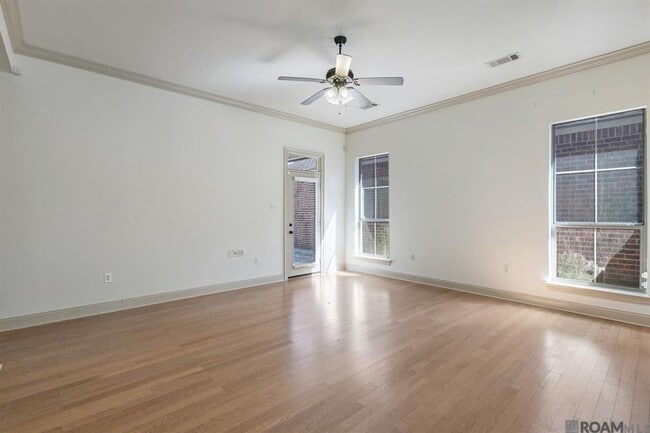 Building Photo - 3BR/2BA Summerwood Home – Open Layout & Great Yard