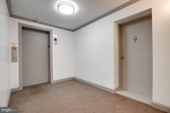 Building Photo - 4410 Briarwood Ct N