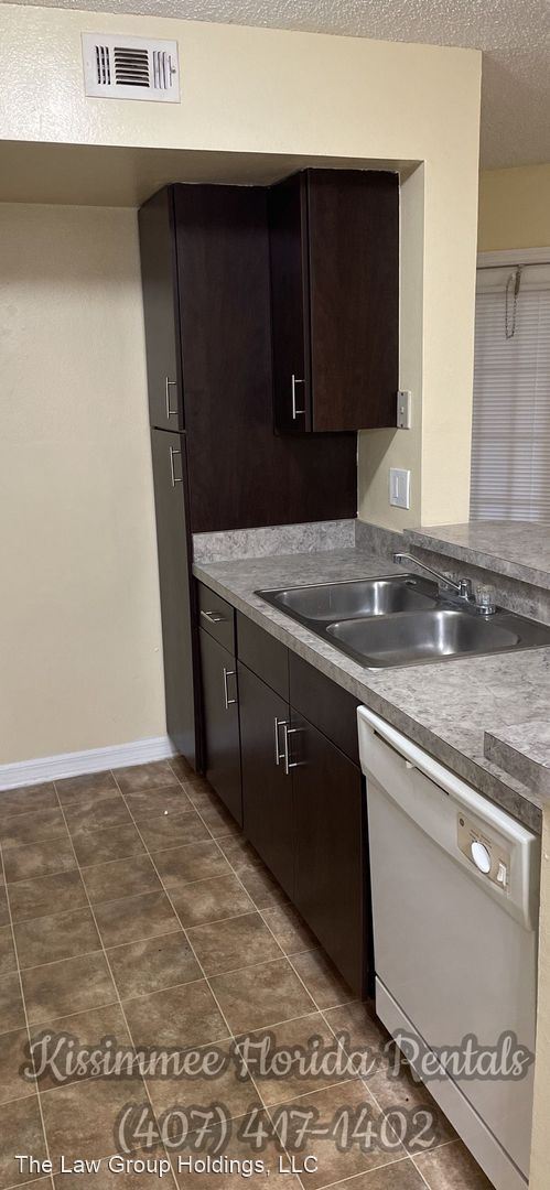 Building Photo - 1 br, 1.5 bath House - 405 Fountainhead Ci...