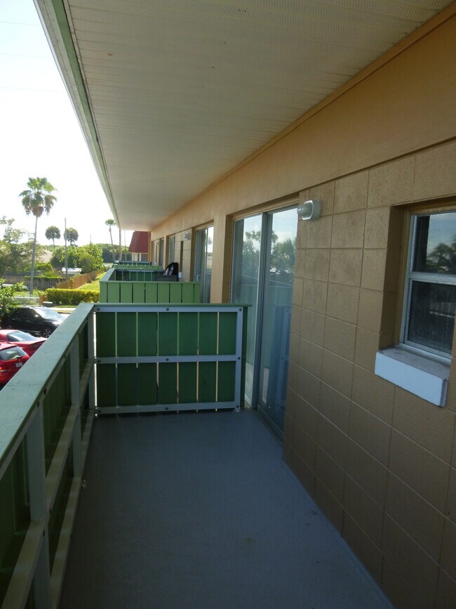 801 S Brevard Ave, Cocoa Beach, FL 32931 Condo for Rent in Cocoa