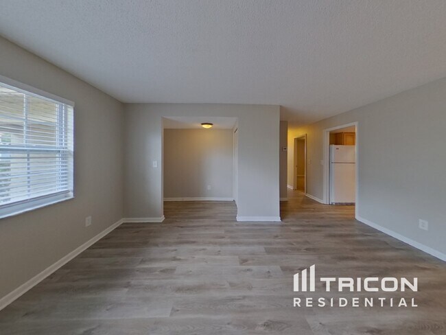 Foto del edificio - 11520 93rd St