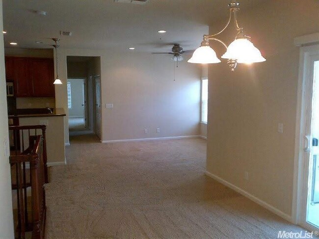 Foto del edificio - 3301 N Park Dr