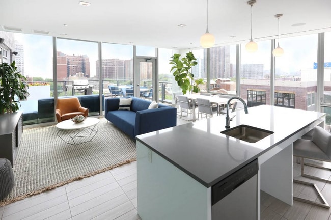 Foto del edificio - 754 W Sheridan Rd