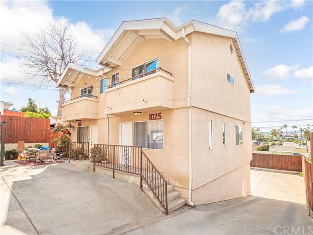 Primary Photo - 1025 Coronado Terrace