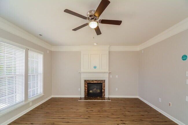 Building Photo - 12513 Honeychurch St