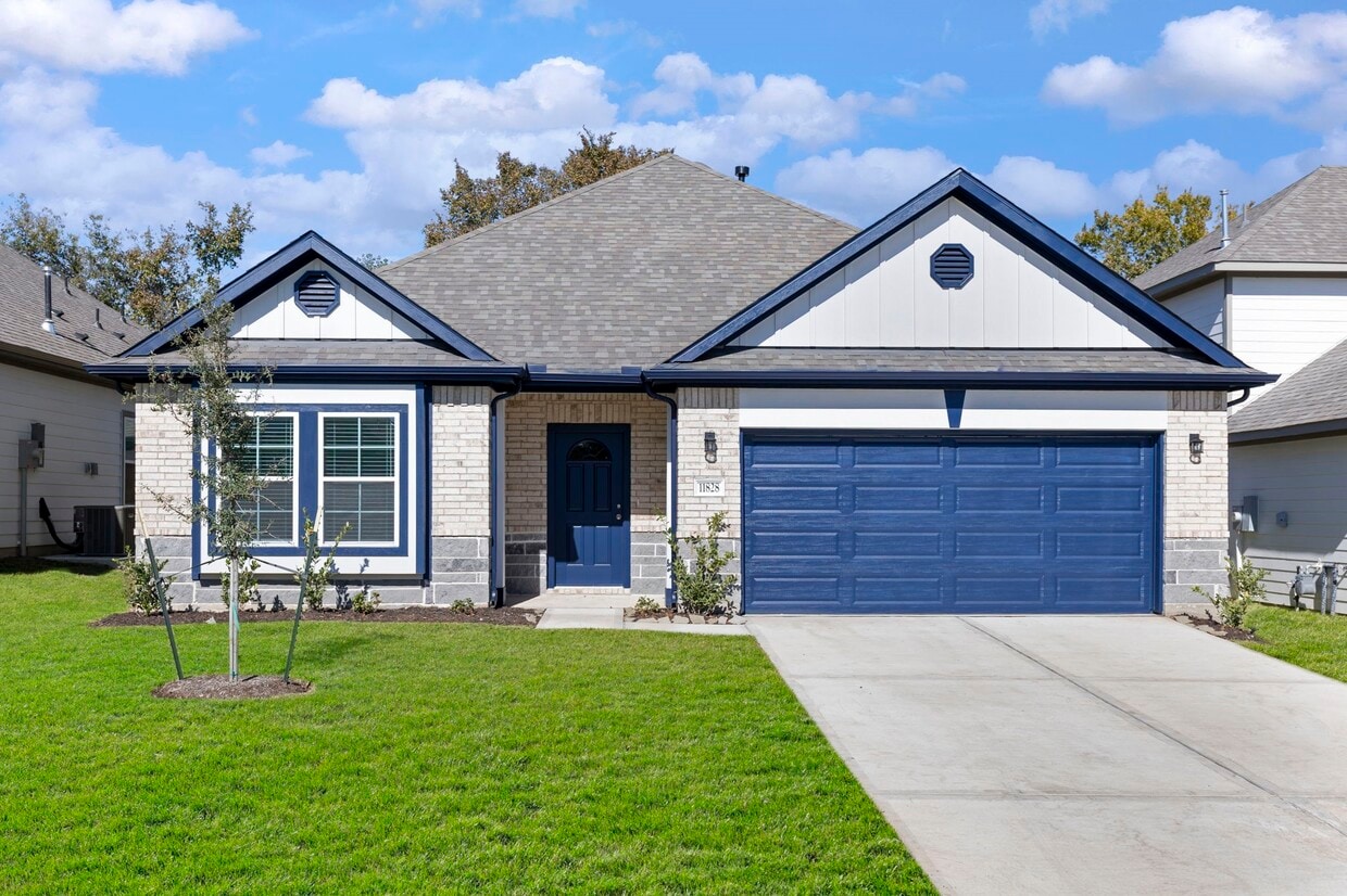 Foto principal - 11828 Whirlaway Dr