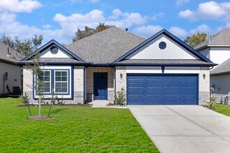 Building Photo - 11828 Whirlaway Dr