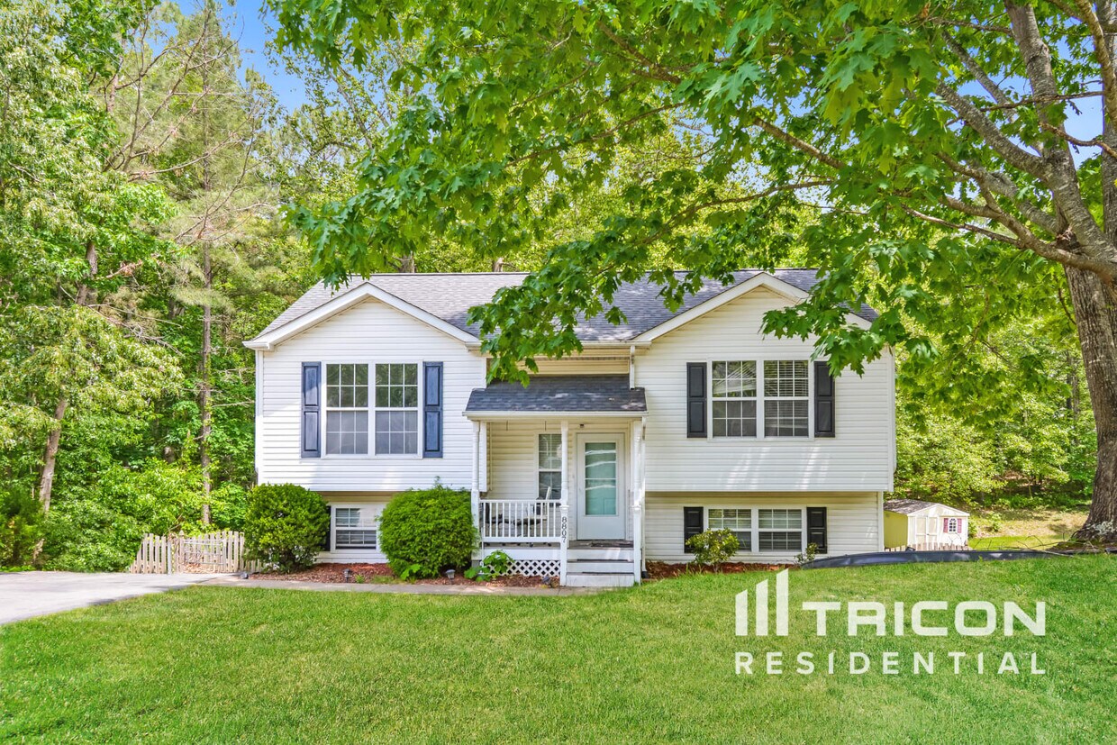 Foto principal - 8807 Dundee Dr