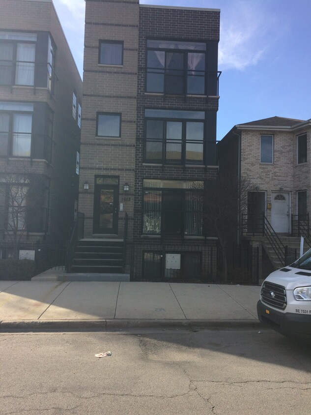 Building Front - 1612 S Union Ave