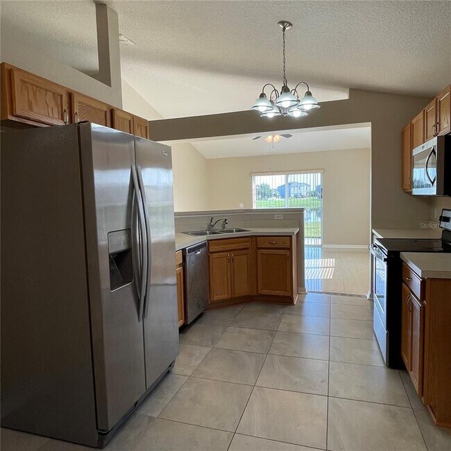 Foto del edificio - 2317 Walnut Canyon Dr