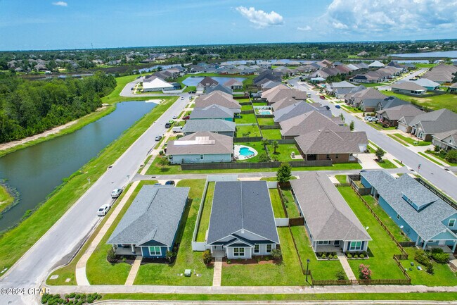 Foto del edificio - 103 Blue Heron Ln