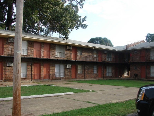 Foto del edificio - Pendleton Court Apartments