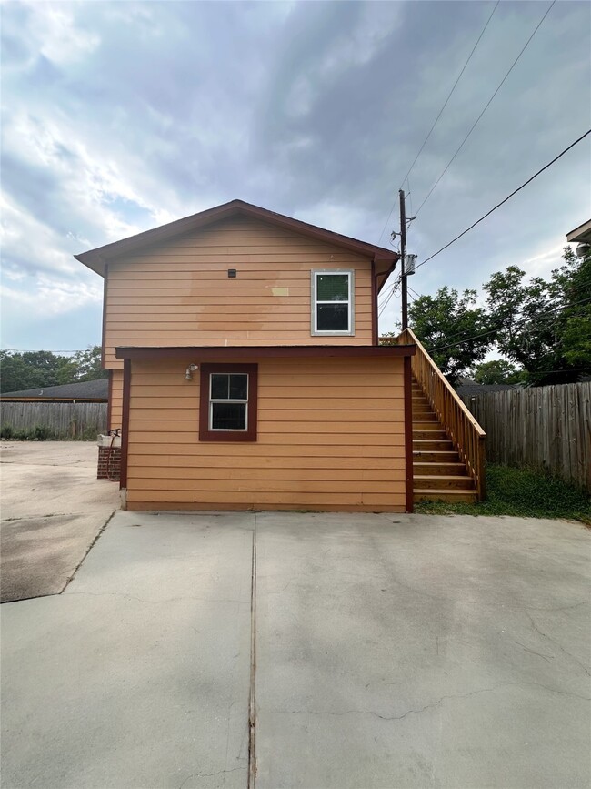 Foto del edificio - 11130 Hanning Ln