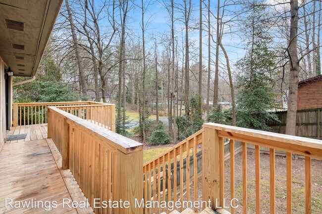 Building Photo - 3 br, 2 bath House - 5 Redfern Court