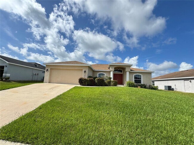 Foto del edificio - 4876 Summerfield Cir