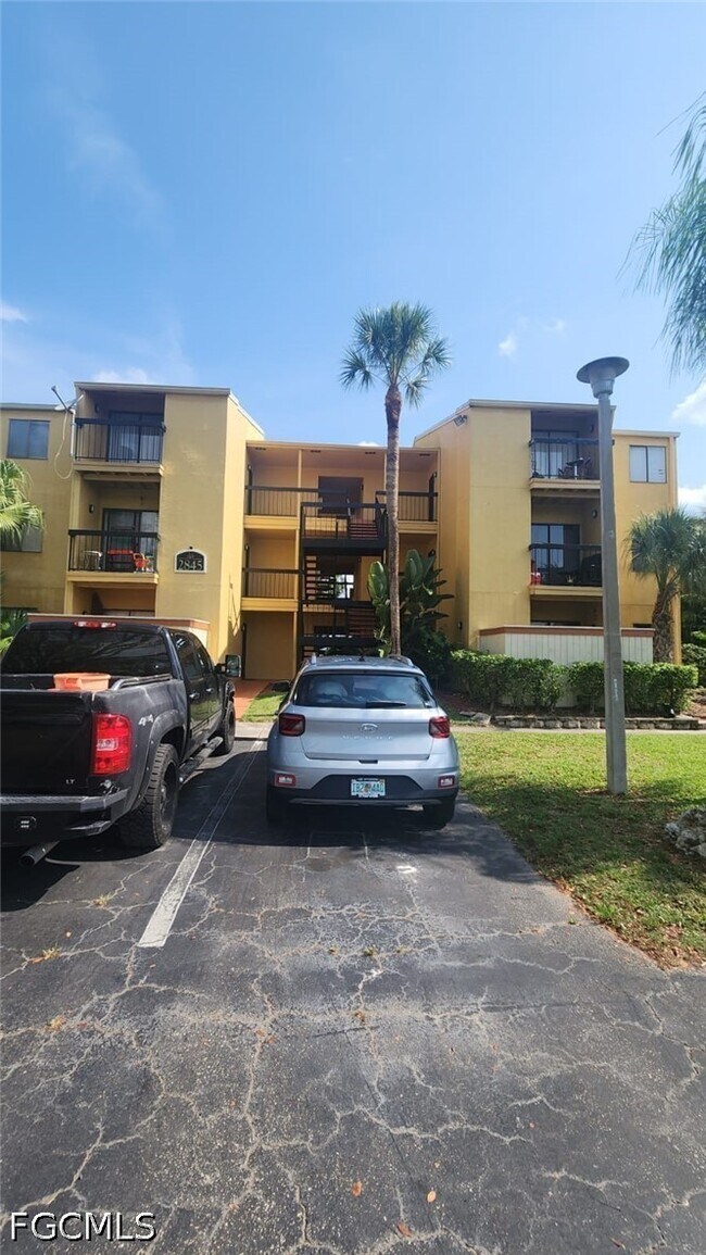 Foto del edificio - 2845 Winkler Ave