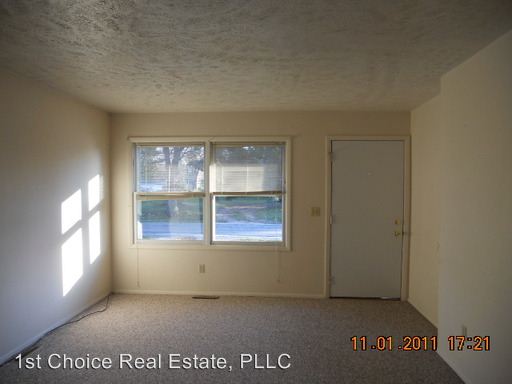 Building Photo - 4464 Willoughby Rd