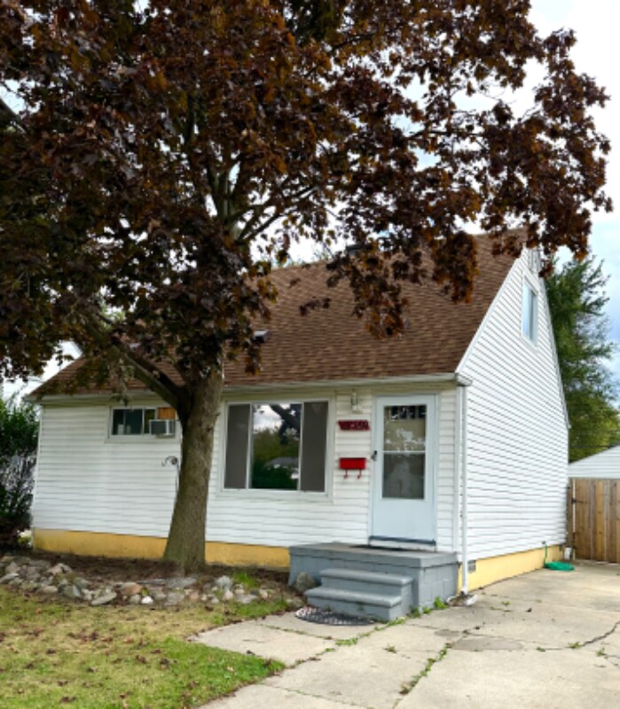 14940 Chesterfield Ave, Warren, MI 48089 House Rental in Warren, MI
