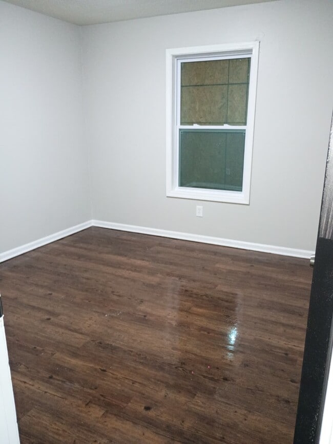 Building Photo - 430 Pickett Rd