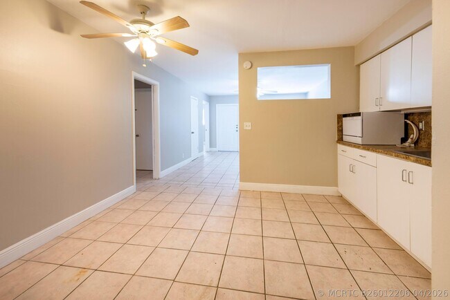 Foto del edificio - 1108 NW 5th Ave