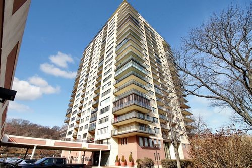 Foto principal - 1203 River Rd