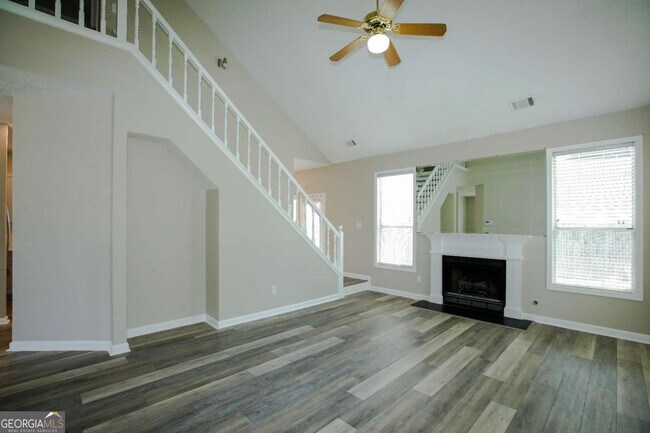Building Photo - 4130 Wildridge Dr