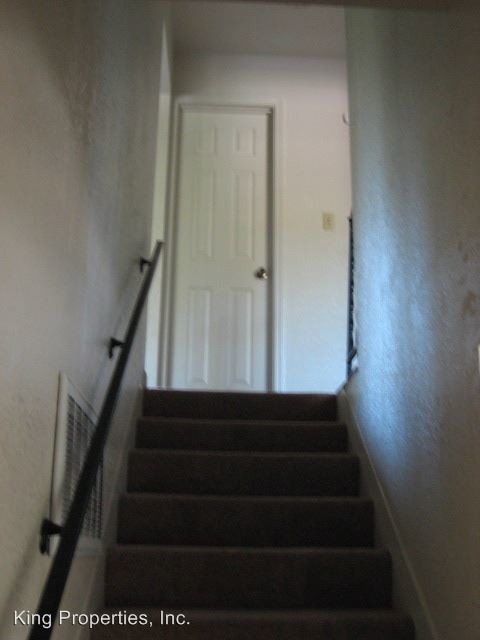 Foto del edificio - 1413-1415 Oak Ave