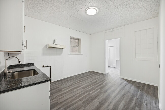 Foto del edificio - 2702 S Spaulding Ave