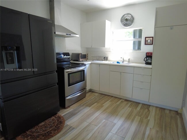 Foto del edificio - 265 NE 151st St