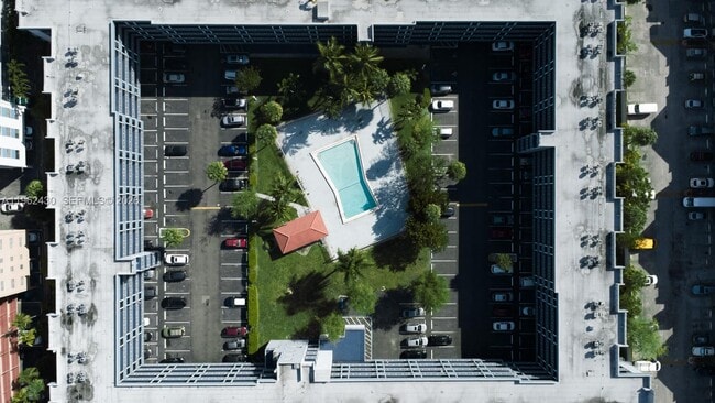 Building Photo - 1655 W 44th Pl