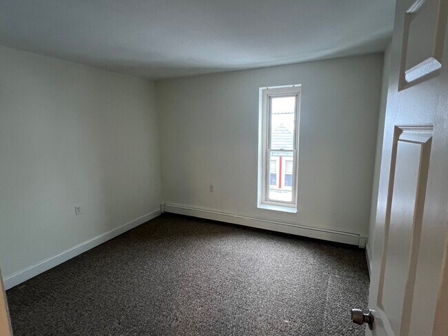 Building Photo - 270 Highland Ave