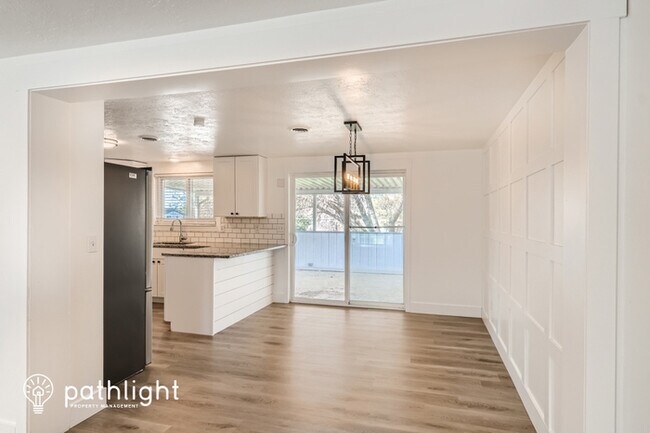 Building Photo - 5891 S 2550 W, Roy, UT, 84067