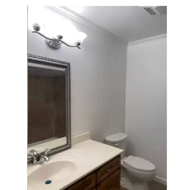 Foto del edificio - 509 E Genie St