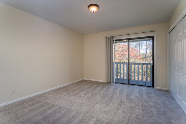 Foto del edificio - 76 Greenville Hwy