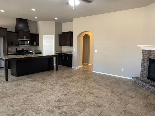 Building Photo - Willow Creek Estates - BIXBY SCHOOLS - 4 B...